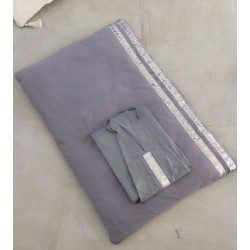 PRAY SET/THE PATH GRAY