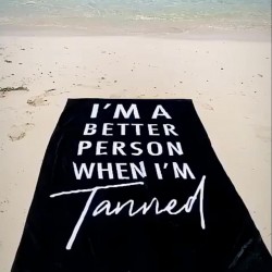 BEACH TOWEL /TANNED BEACH TOWEL /TANNED